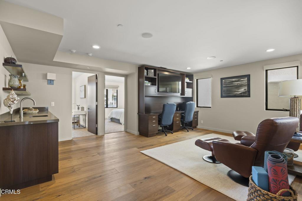 1409 Marine Way