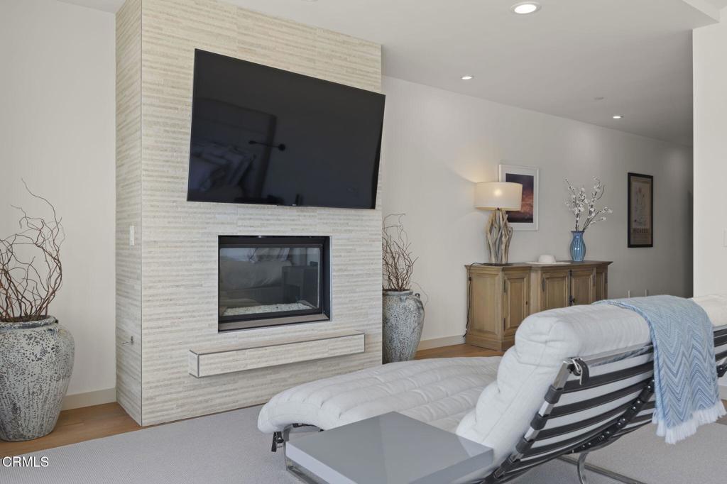 1409 Marine Way