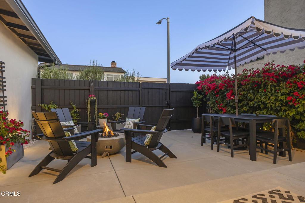 5221 Wavecrest Way