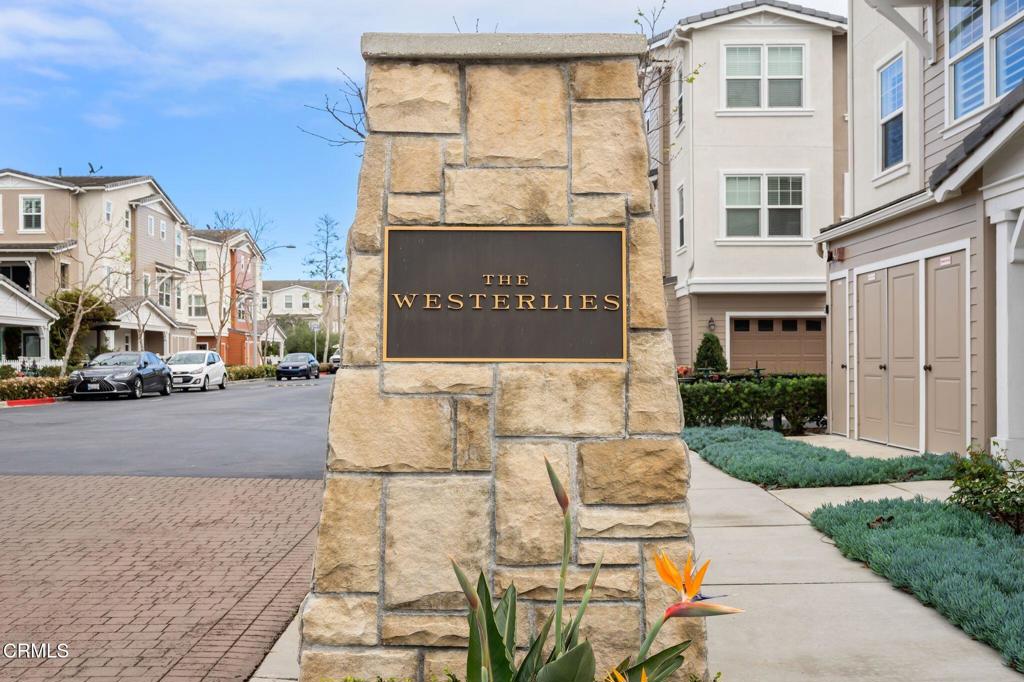 3729 Islander Walk