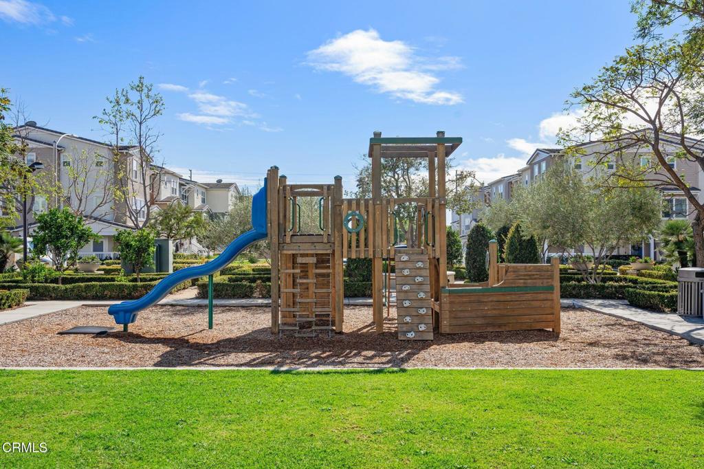 3729 Islander Walk