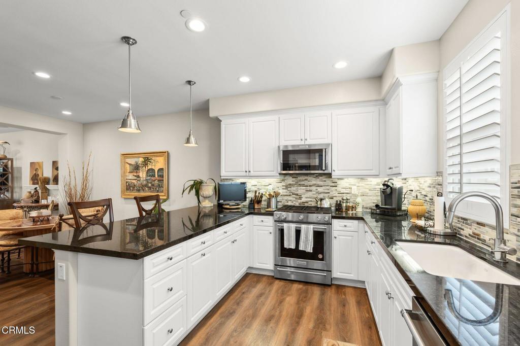 3729 Islander Walk