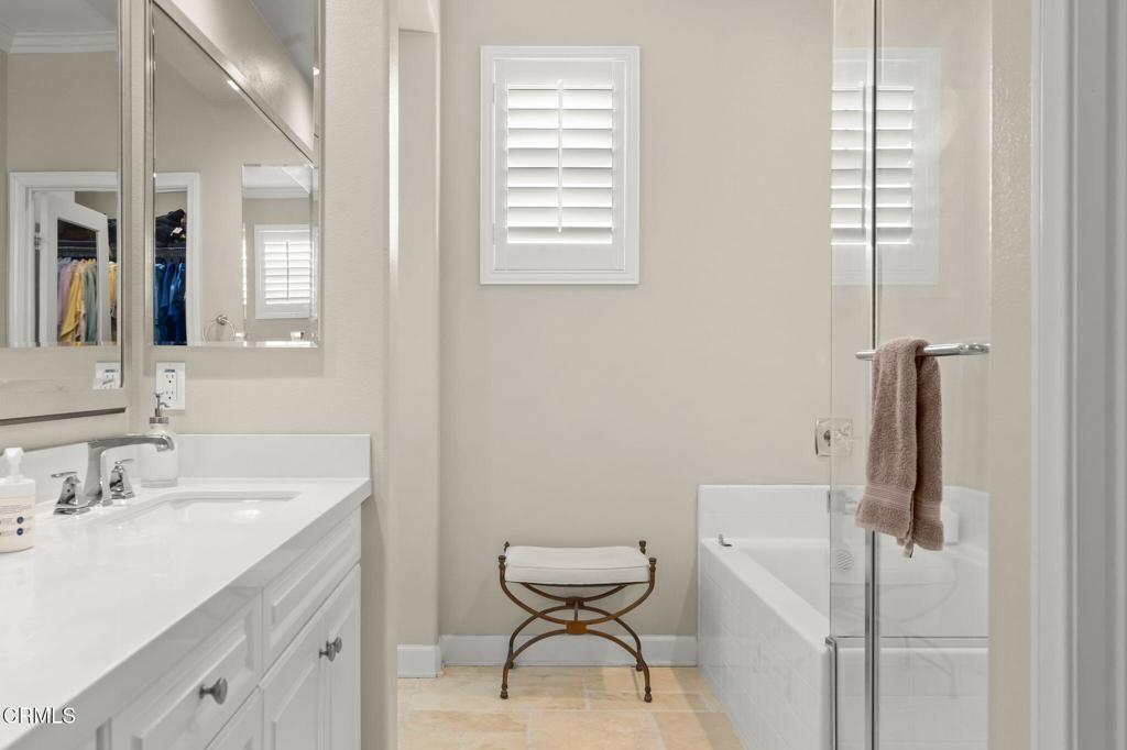 3729 Islander Walk