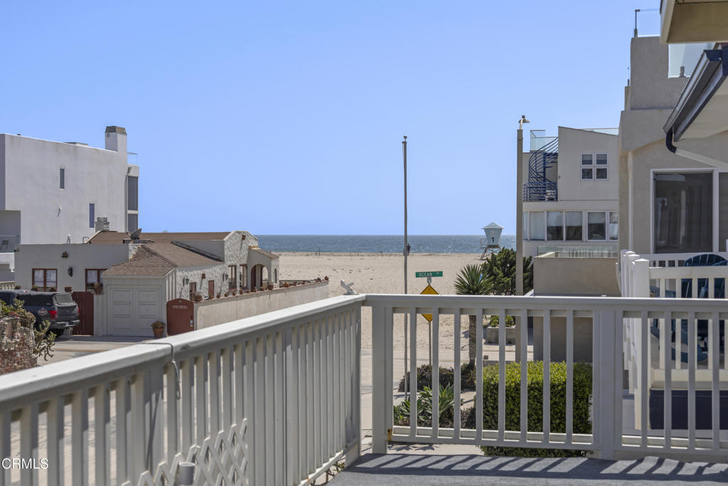 113 La Granada Street