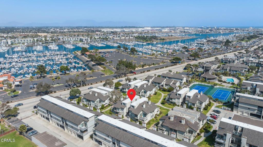 3027 Harbor Boulevard