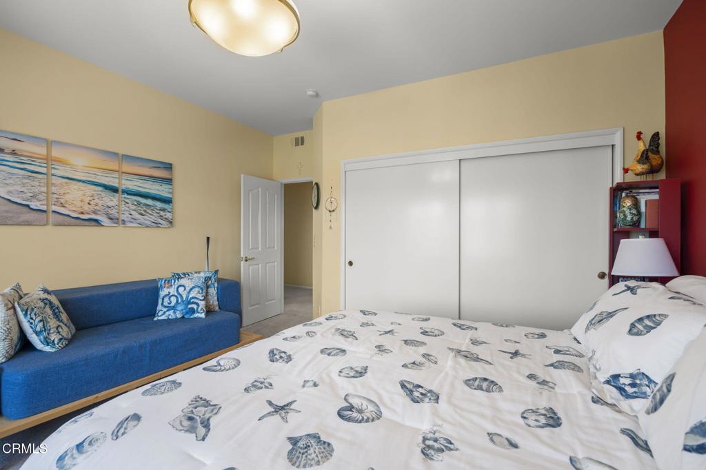 1737 Emerald Isle Way