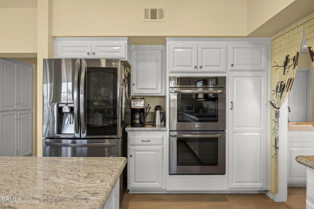 1737 Emerald Isle Way