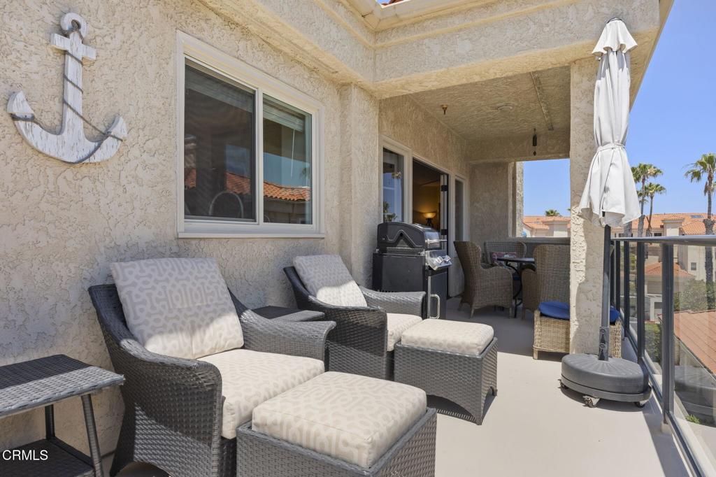 1737 Emerald Isle Way