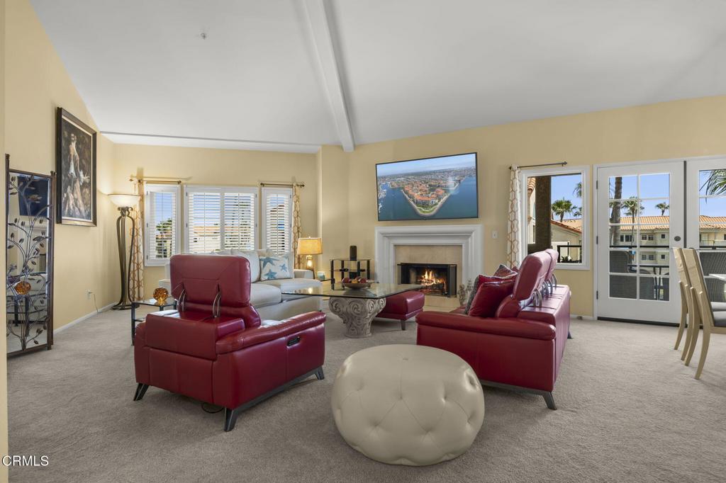 1737 Emerald Isle Way
