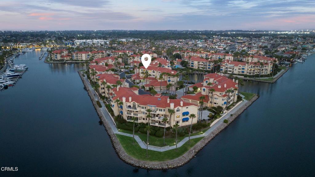1737 Emerald Isle Way