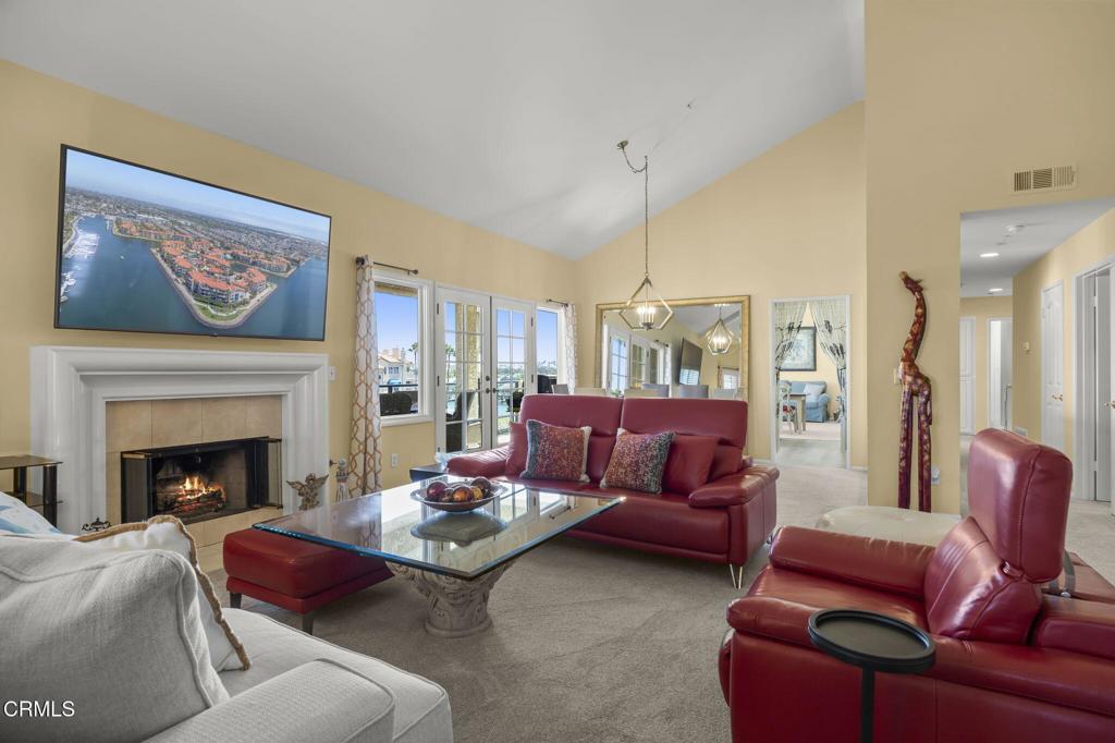 1737 Emerald Isle Way