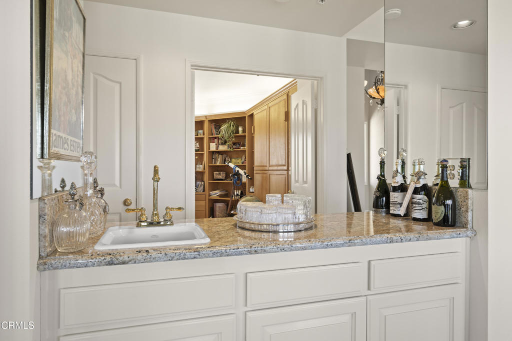 1808 Emerald Isle Way