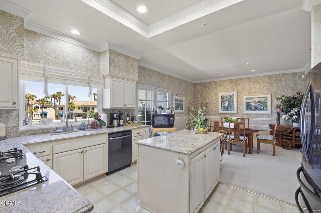 1808 Emerald Isle Way