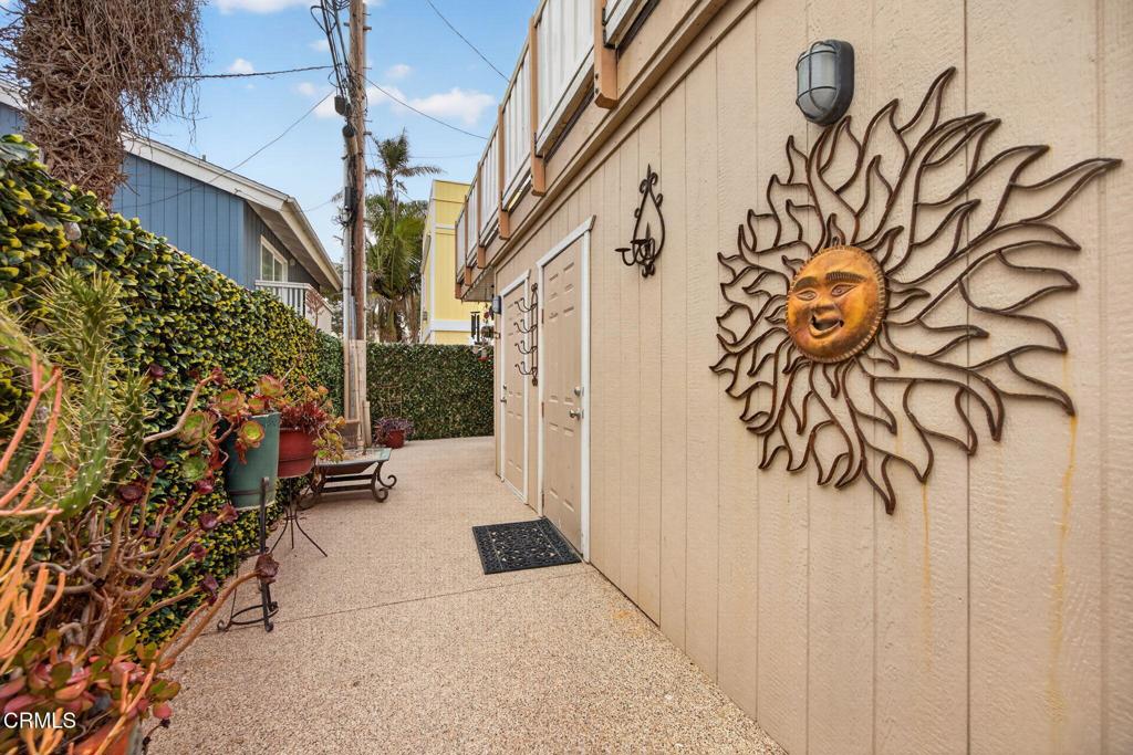 141 Pasadena Avenue