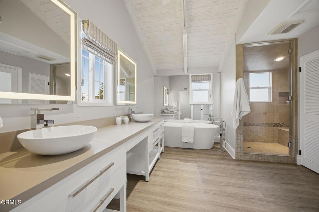 1410 Marine Way