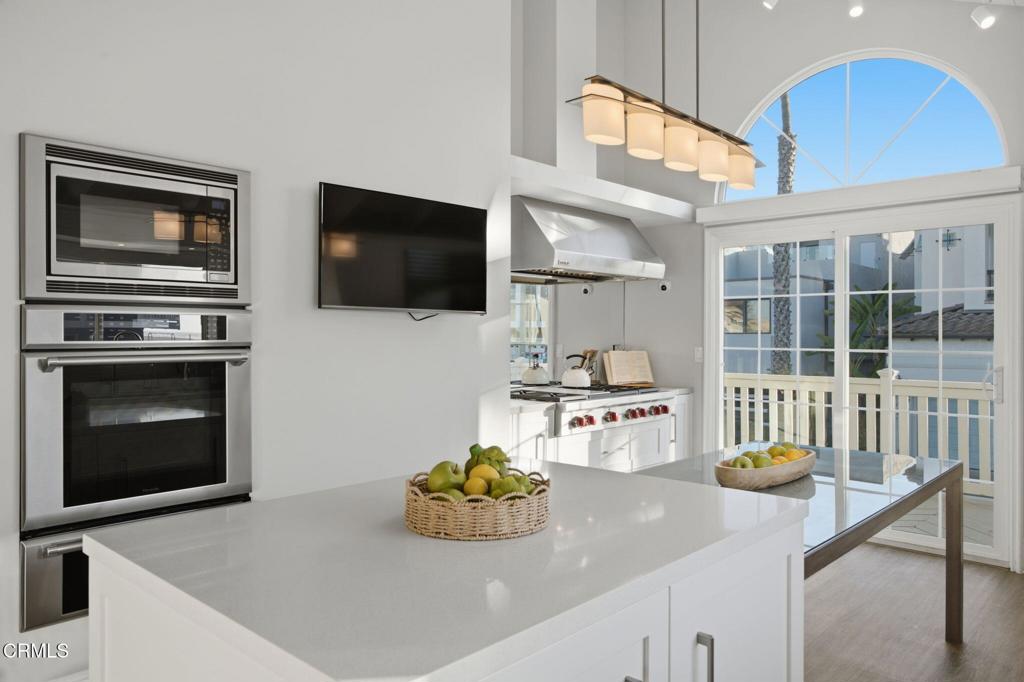 1410 Marine Way