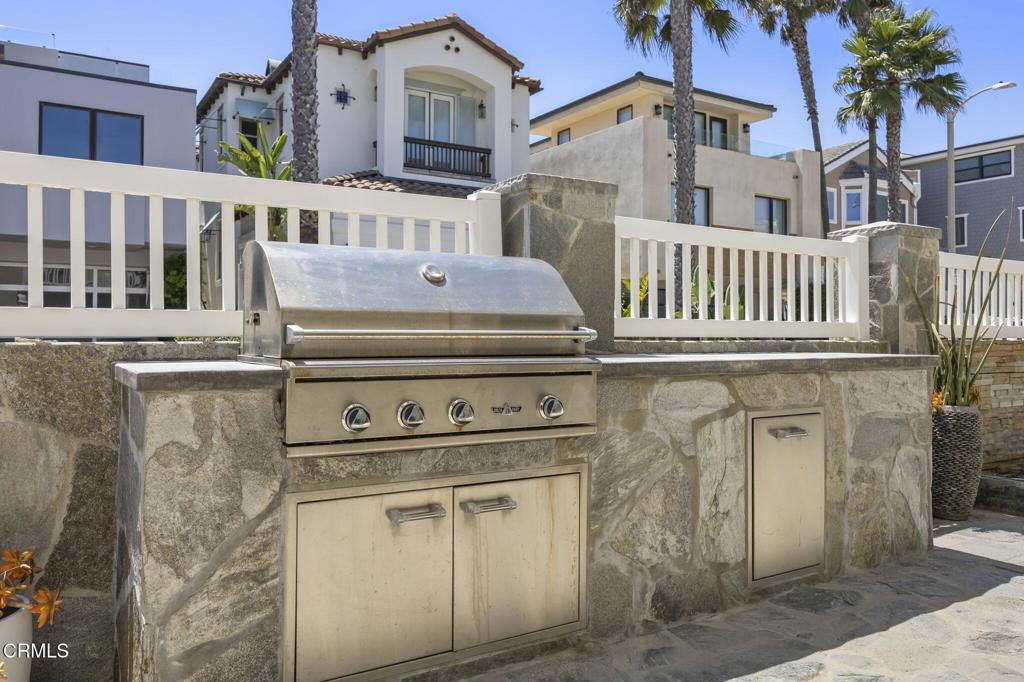 1410 Marine Way