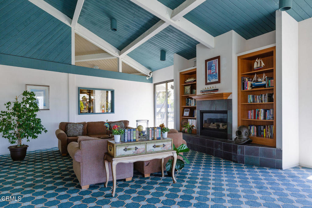 3101 Peninsula Road 219