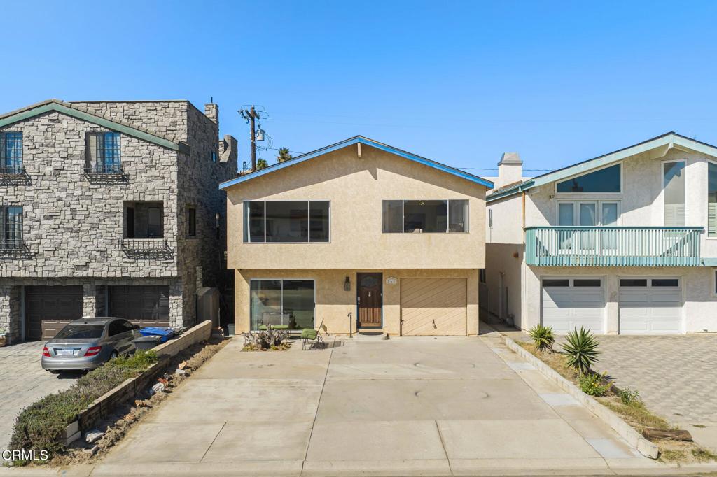 261 Hollywood Boulevard