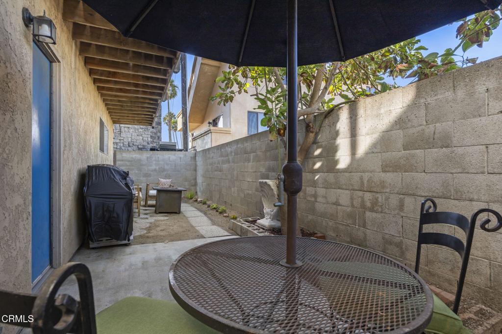 261 Hollywood Boulevard
