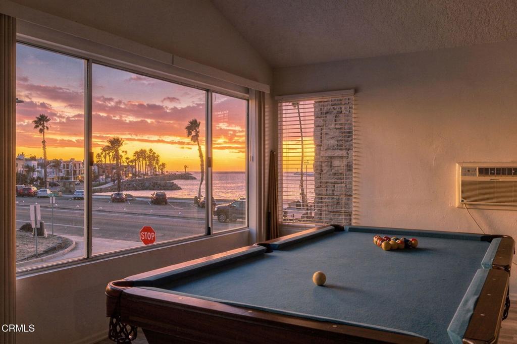 261 Hollywood Boulevard