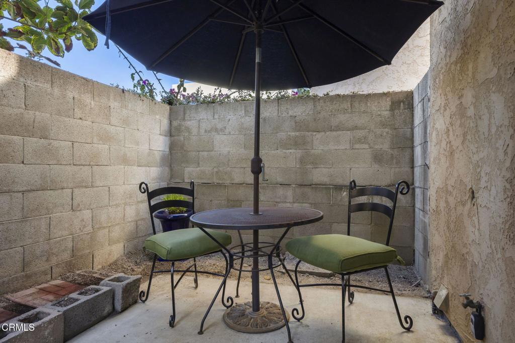 261 Hollywood Boulevard