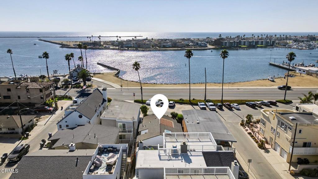 2916 Lakeshore Court