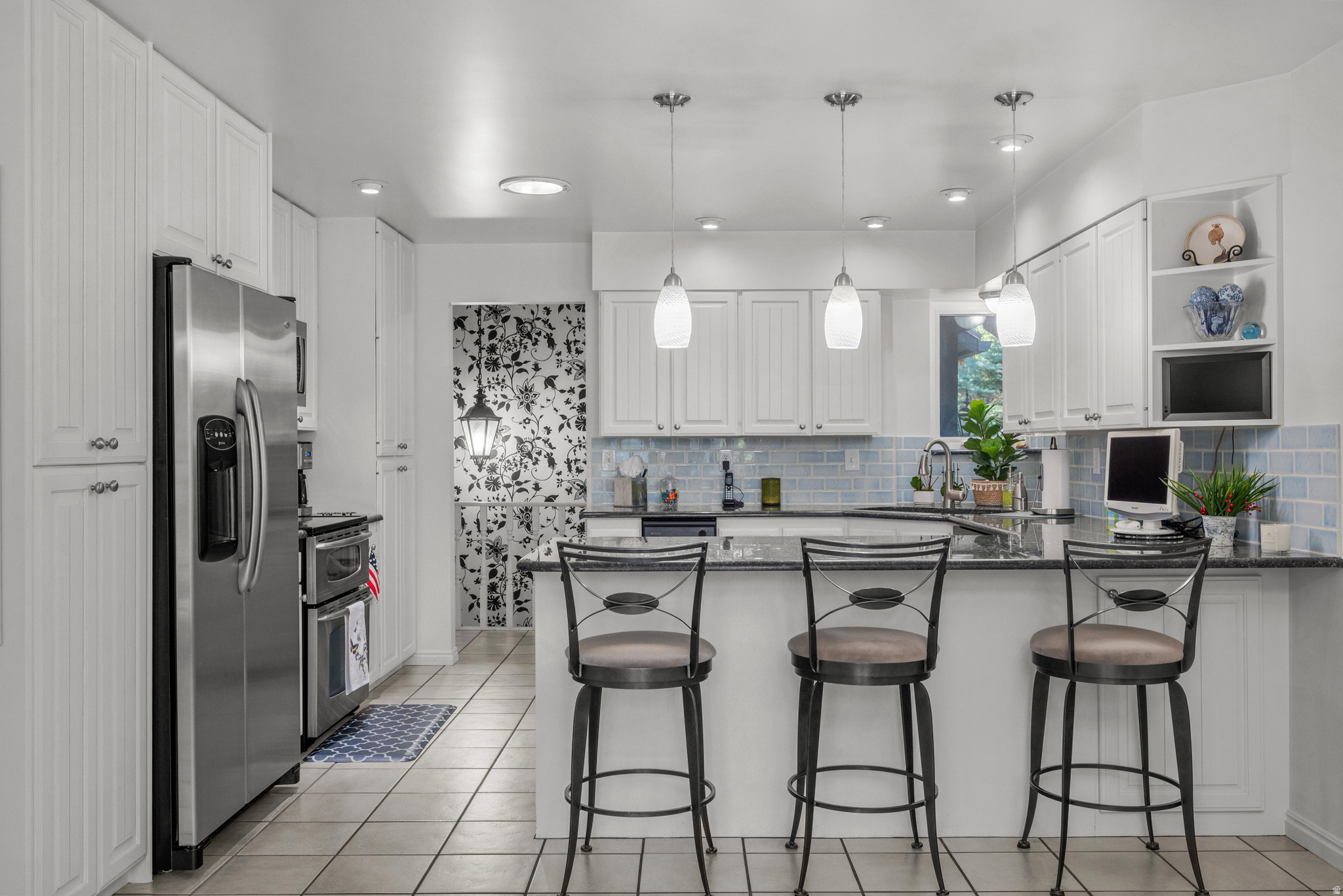 1540 E STONEMOOR CIR
