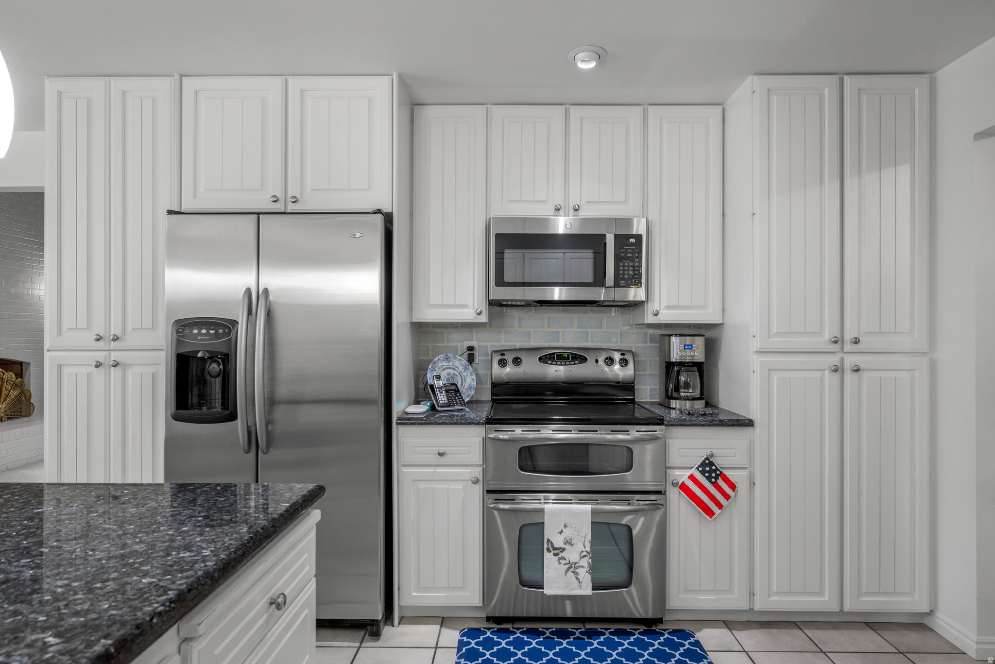 1540 E STONEMOOR CIR