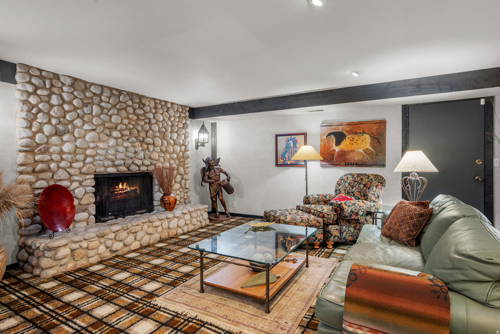 1540 E STONEMOOR CIR