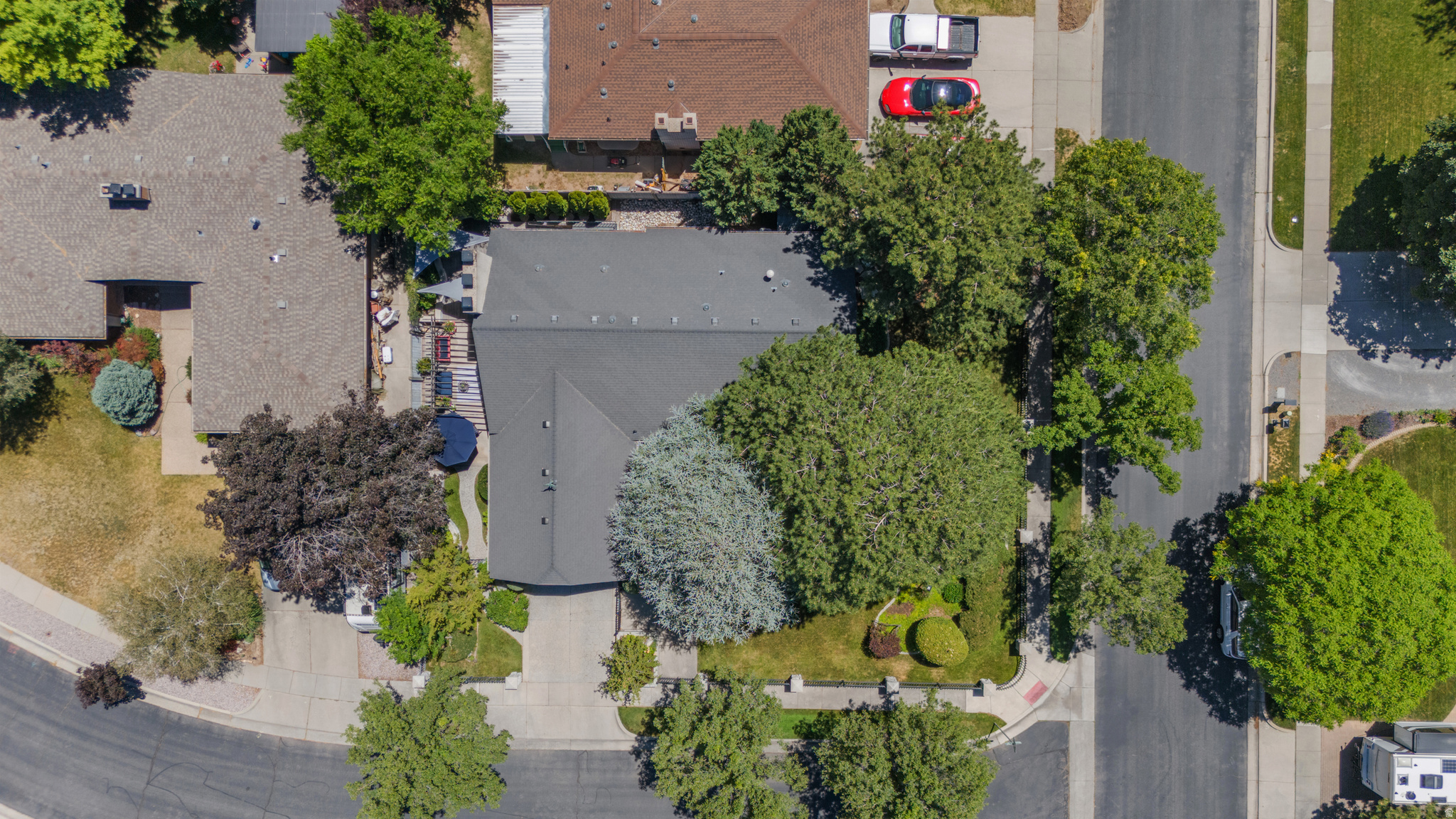 1540 E STONEMOOR CIR