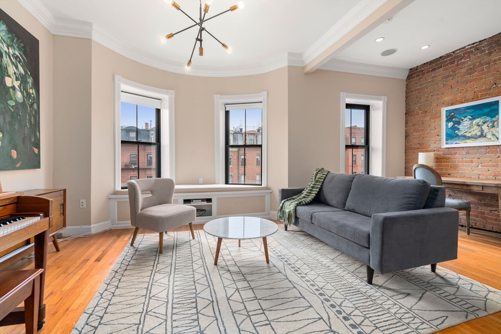 529 Columbus Ave # 11