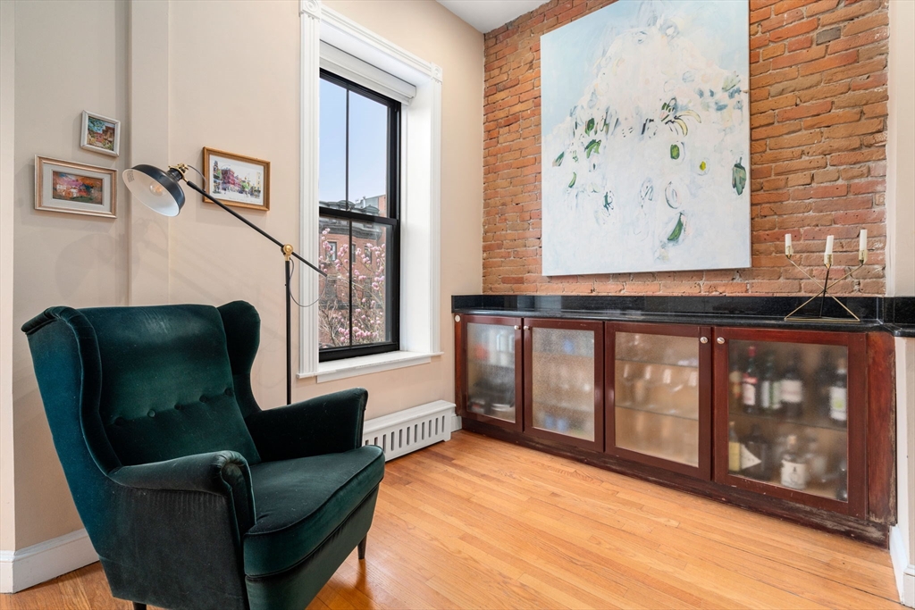 529 Columbus Ave # 11