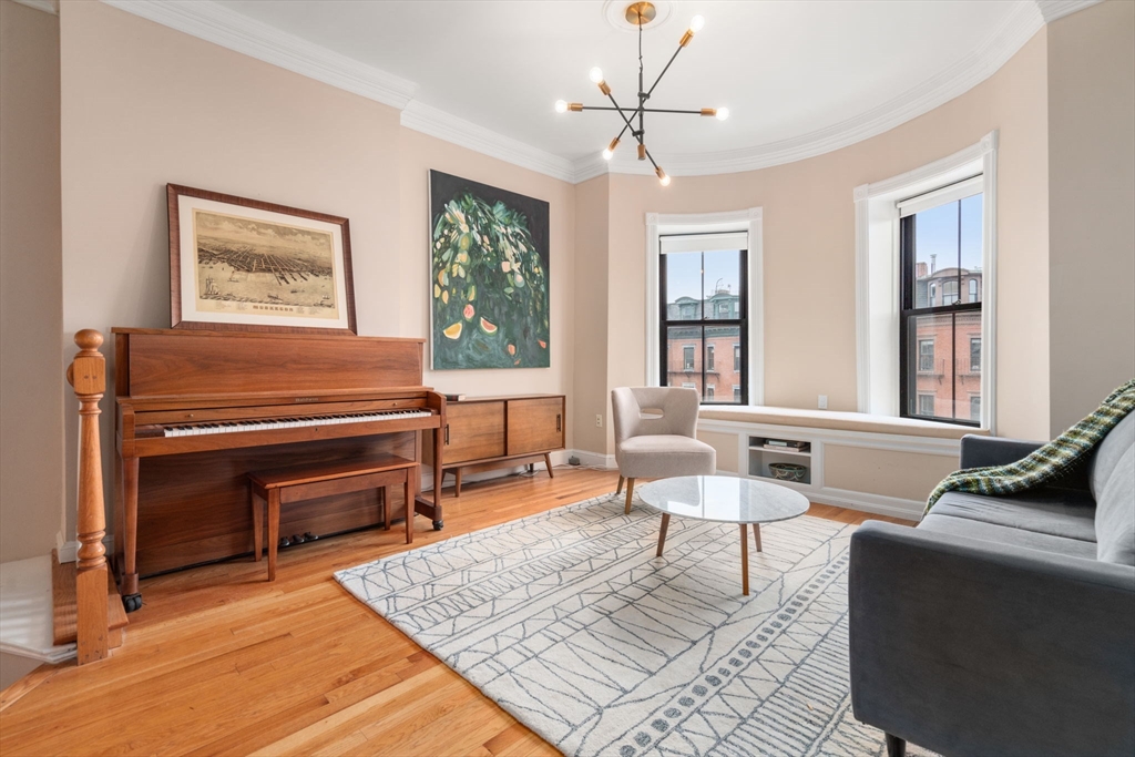 529 Columbus Ave # 11
