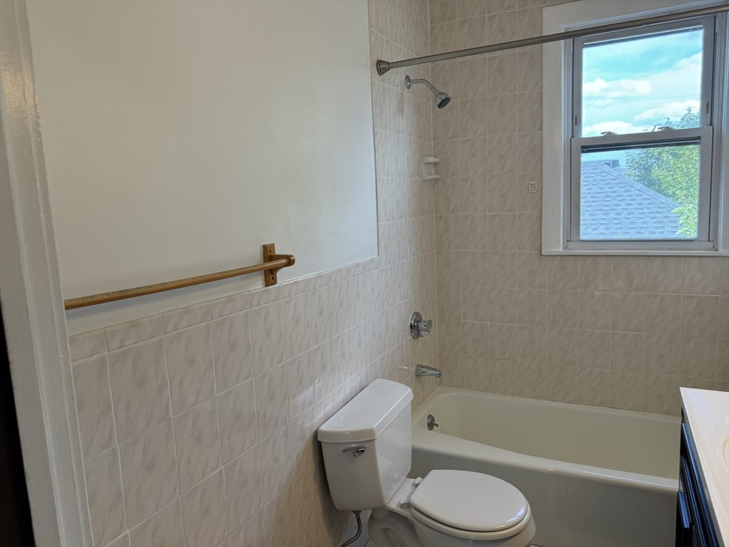 17 Frank St # 3