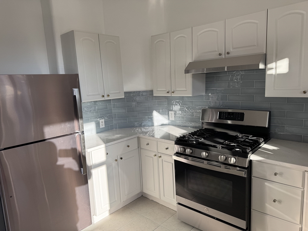 17 Frank St # 2
