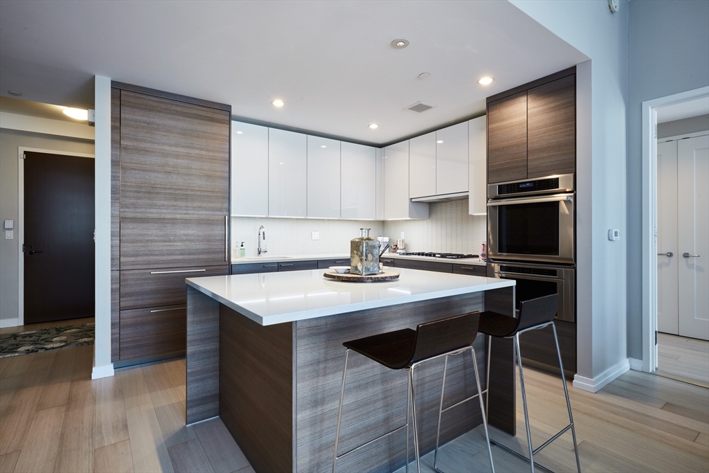 1 Franklin St # 1907