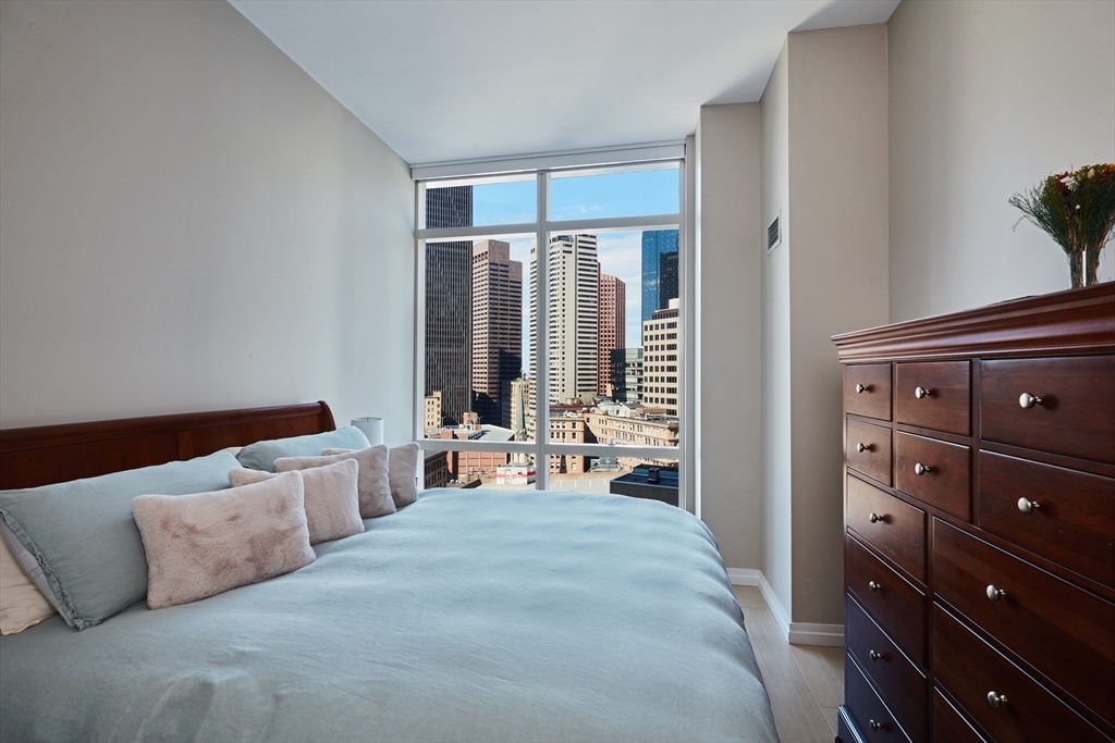 1 Franklin St # 1907