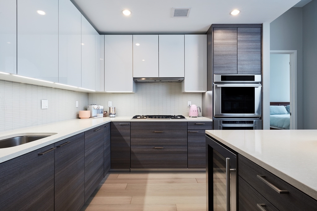 1 Franklin St # 1907