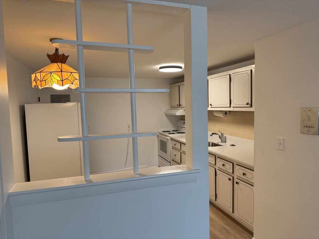 183 Mount Auburn St # 15