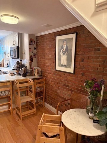 232 Commonwealth # 1