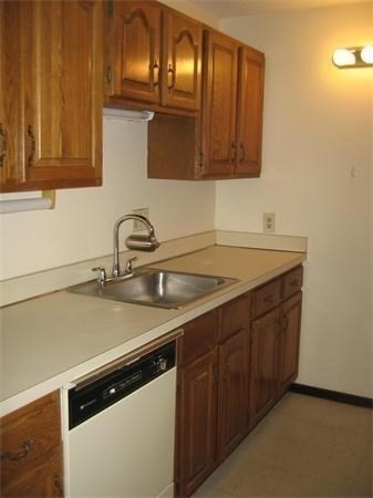 1580 Massachusetts # 3B