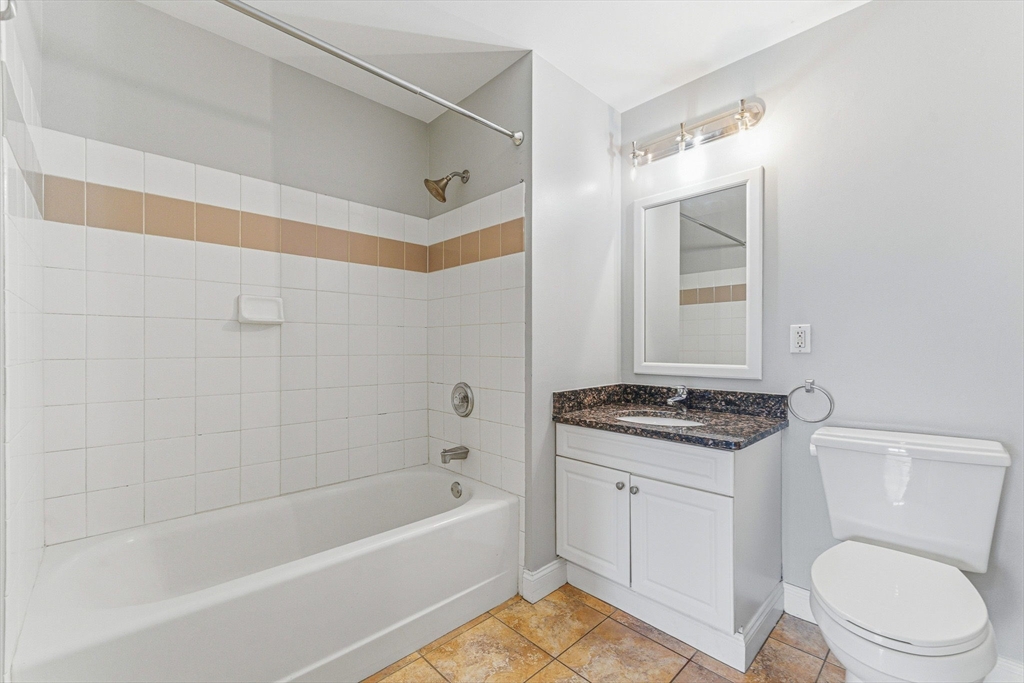 10 Seaport Dr # 2311