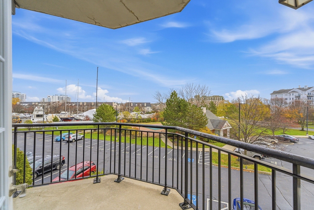 10 Seaport Dr # 2311