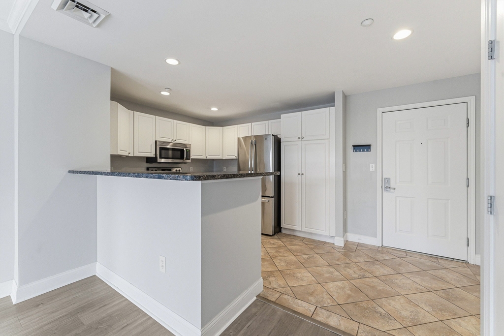 10 Seaport Dr # 2311