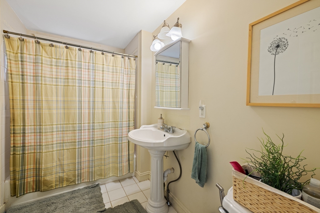 29 Worcester St # 1
