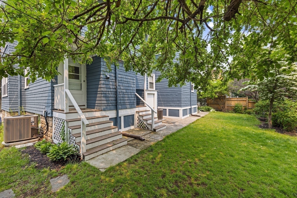 29 Worcester St # 1