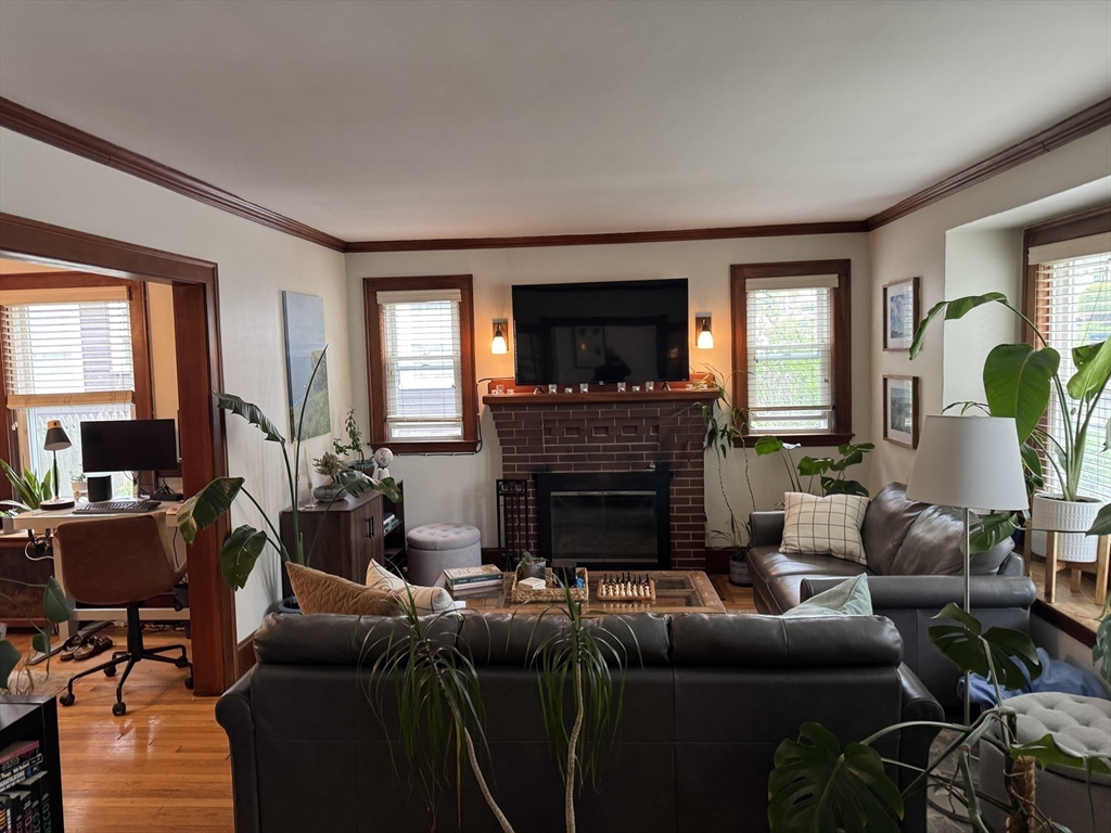 83 Greaton Rd # 1