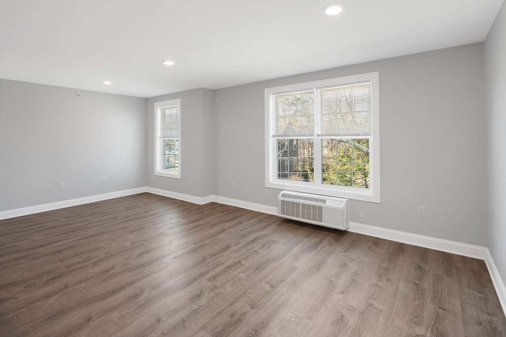 101 California Ave # 204
