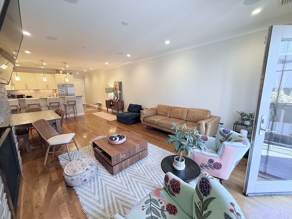 637 E 1st Street # 204